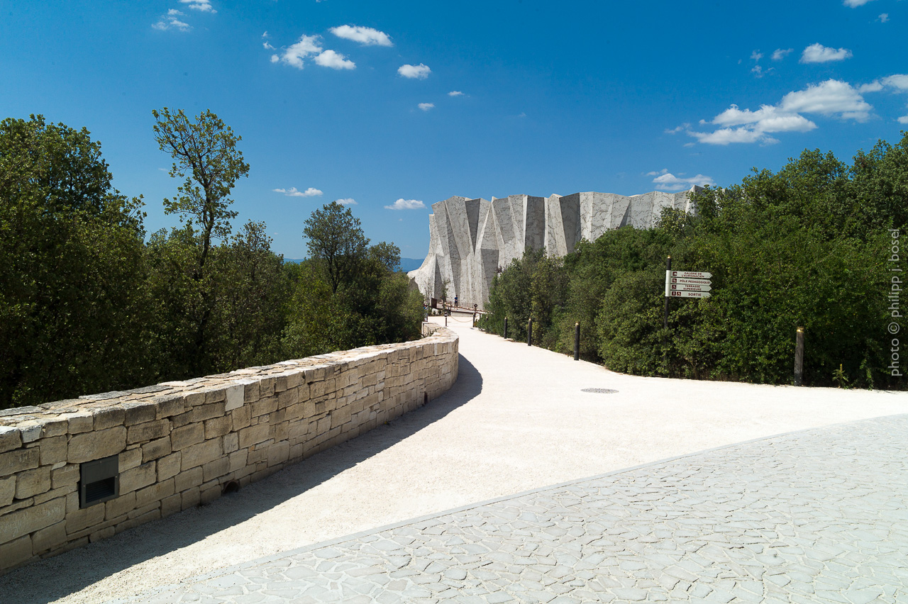 photo © philipp j. bösel